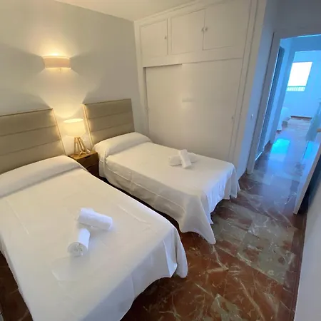 Antillas Ii Front Sea Views Pool شقة *