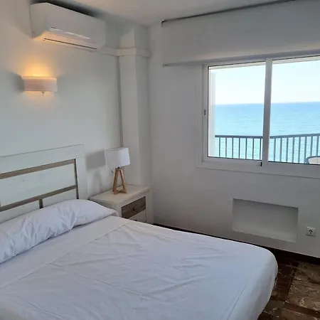 Antillas Ii Front Sea Views Pool * فوينخيرولا