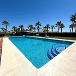 Antillas Ii Front Sea Views Pool 푸엔히롤라