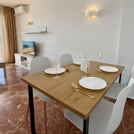 아파트 Antillas Ii Front Sea Views Pool 푸엔히롤라